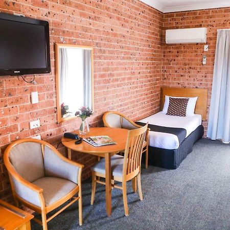 Akuna Motor Inn And Apartments Dubbo Dış mekan fotoğraf