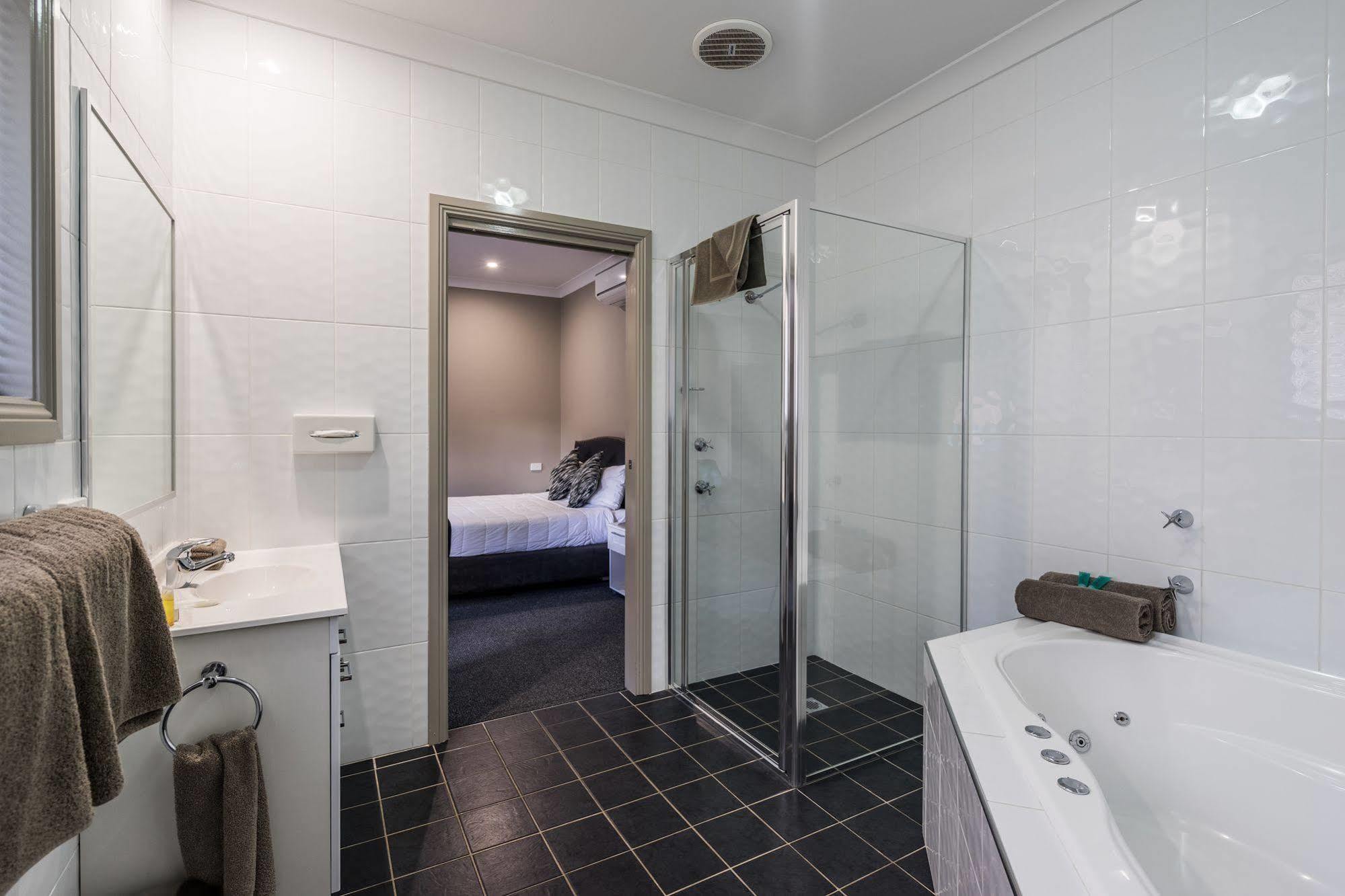 Akuna Motor Inn And Apartments Dubbo Dış mekan fotoğraf
