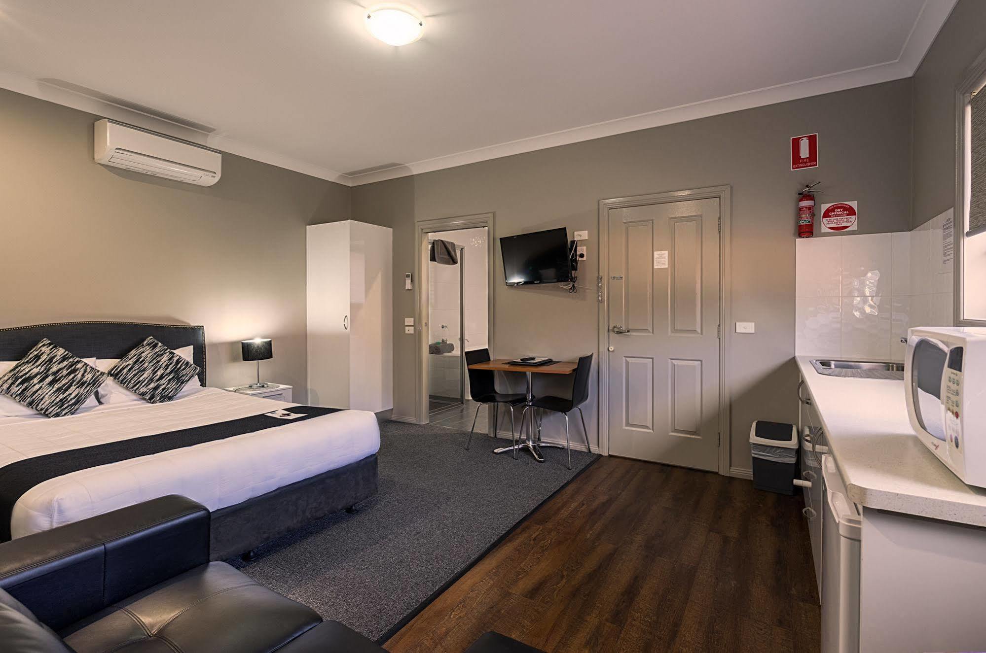 Akuna Motor Inn And Apartments Dubbo Dış mekan fotoğraf