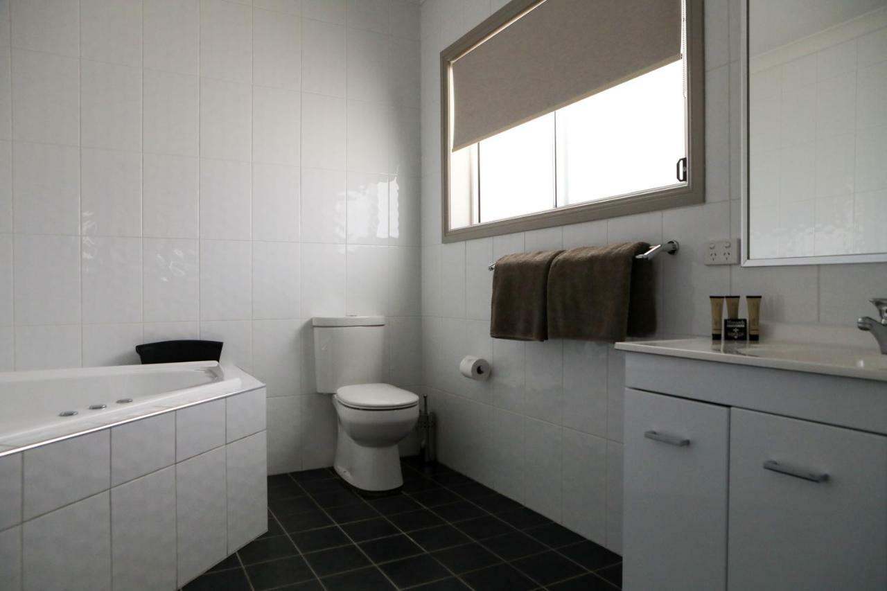 Akuna Motor Inn And Apartments Dubbo Dış mekan fotoğraf