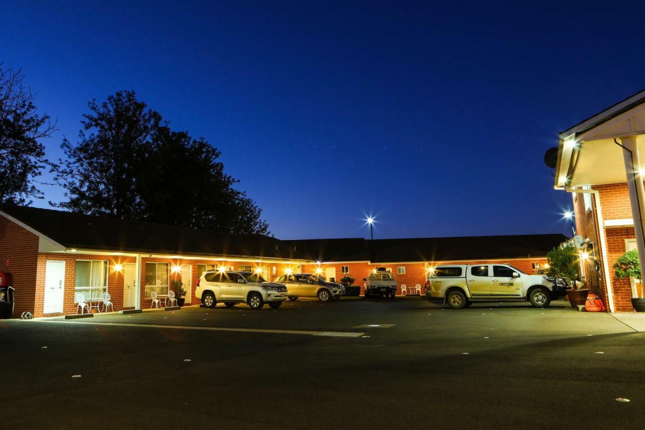Akuna Motor Inn And Apartments Dubbo Dış mekan fotoğraf