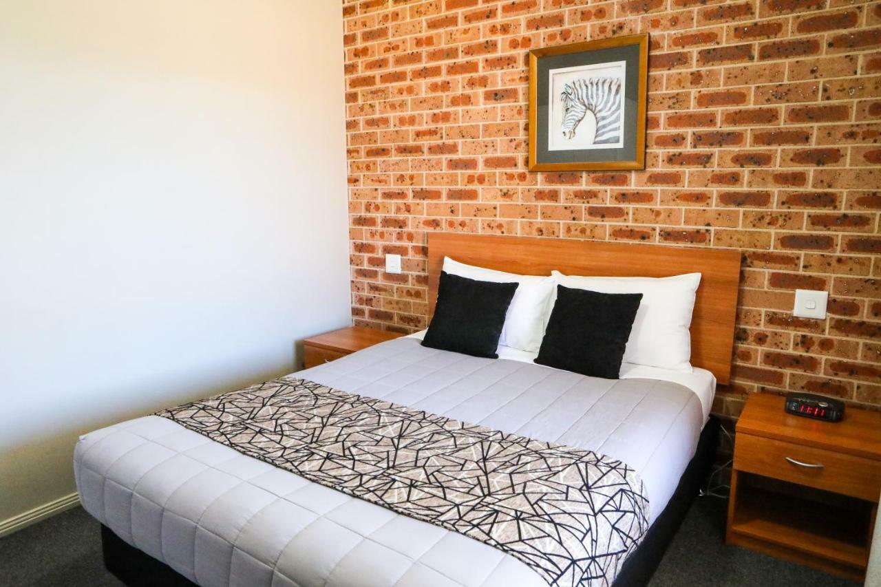 Akuna Motor Inn And Apartments Dubbo Dış mekan fotoğraf